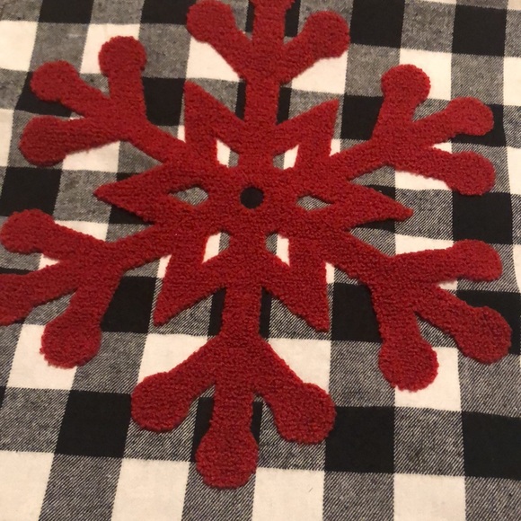 Buffalo Check Table Runner - Picture 2 of 3